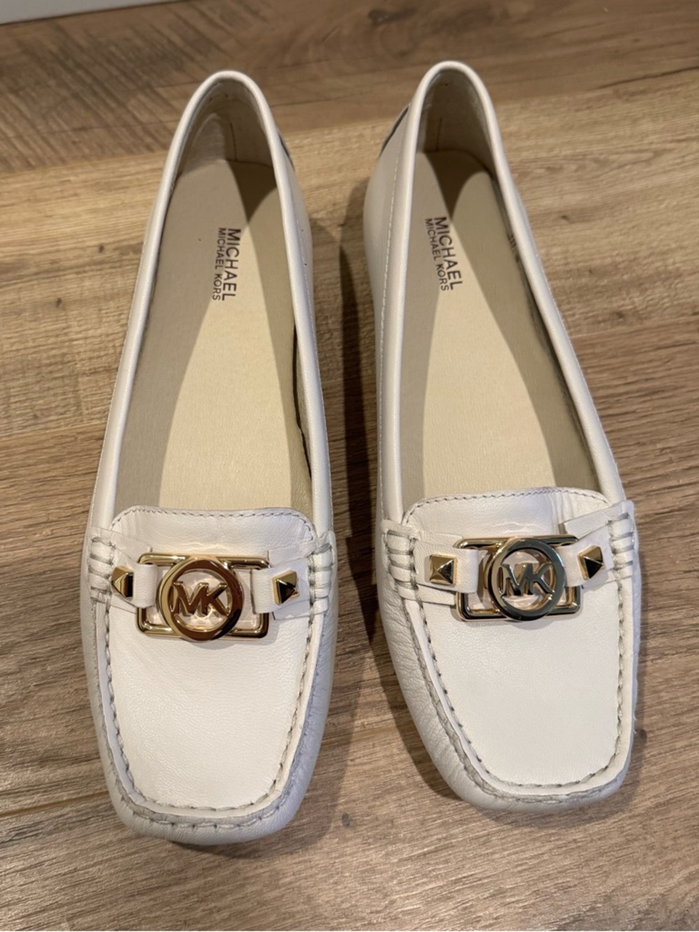 MICHAEL Michael Kors White Leather Loafers with Gold MK Hardware